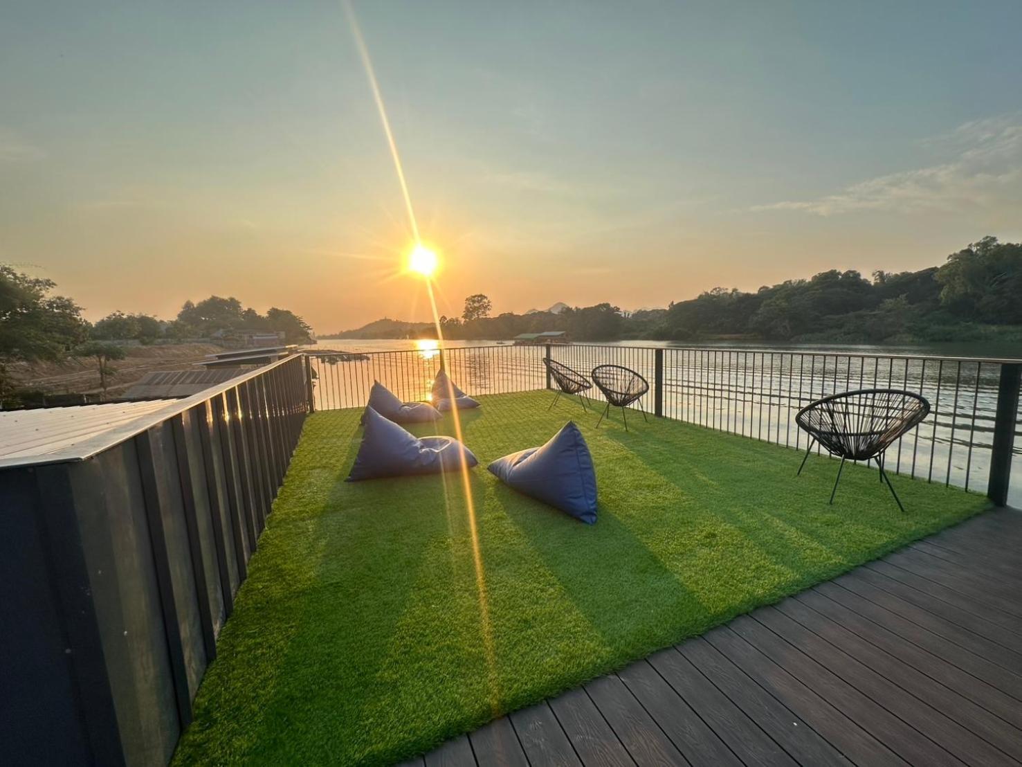 The Sky Garden Hotel Ban Yang  Bagian luar foto
